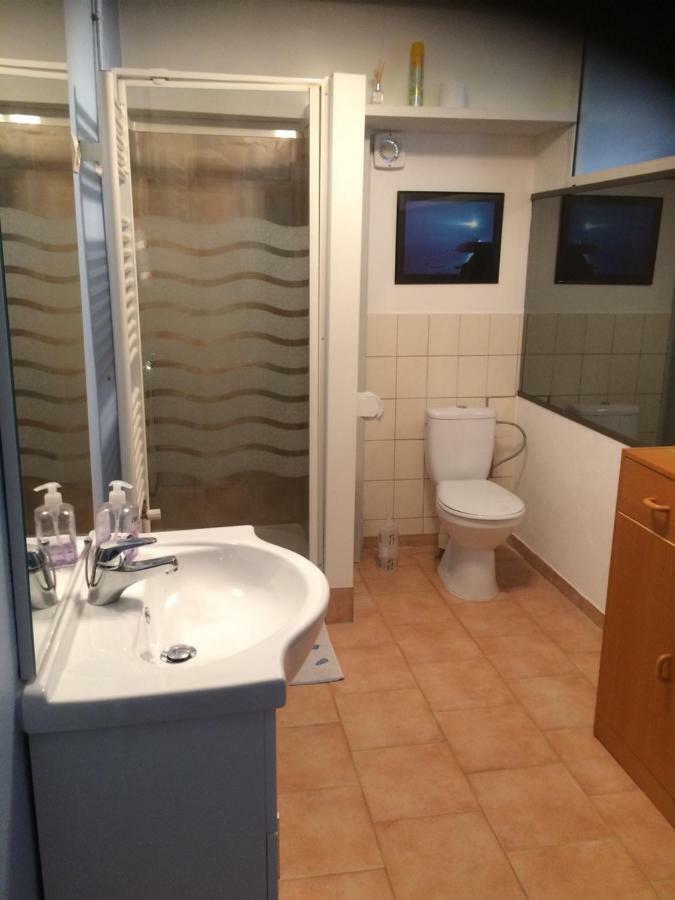 Appartement / Gite Les Papillons Lablachere Экстерьер фото